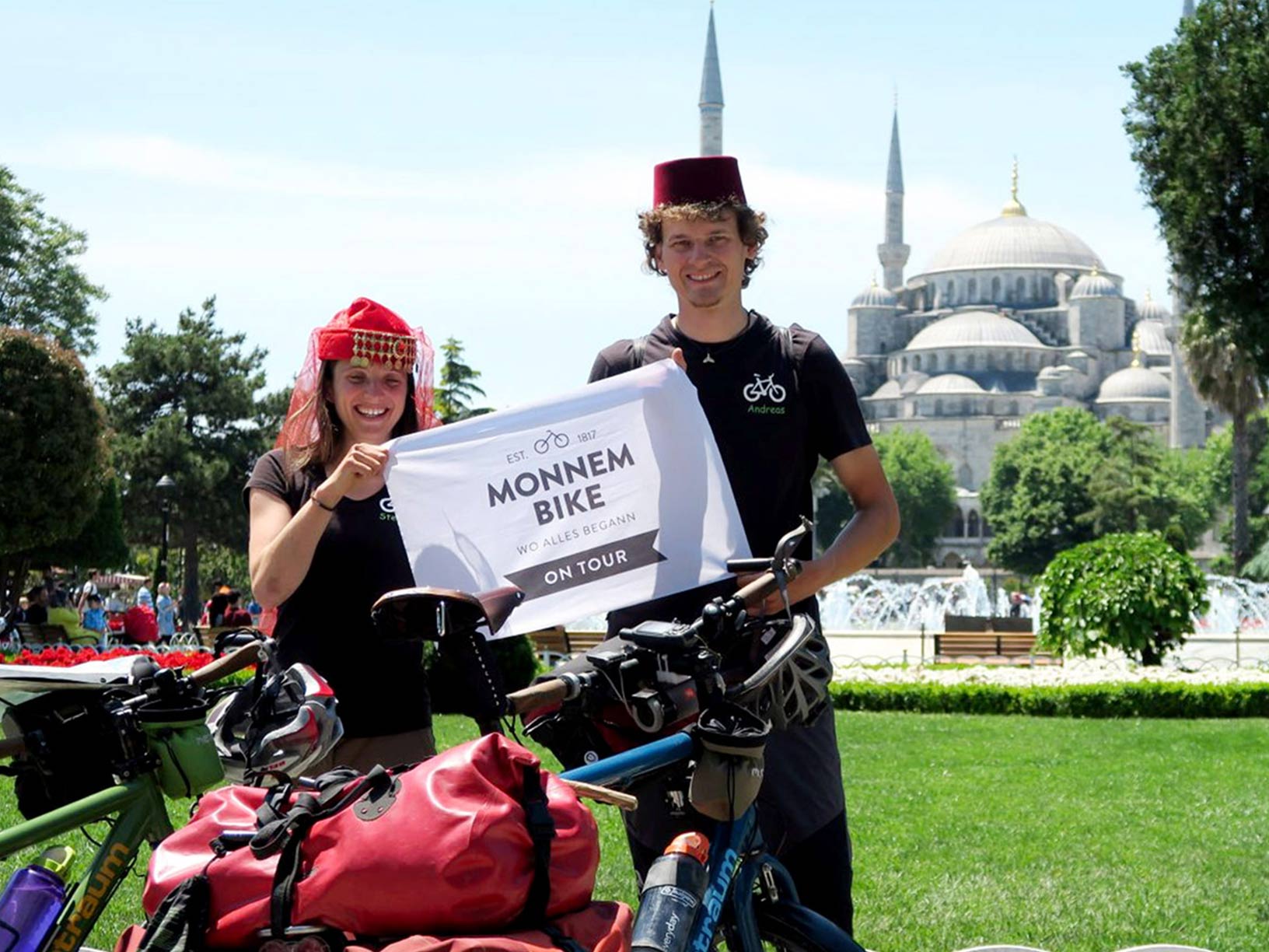 Monnem Bike on tour